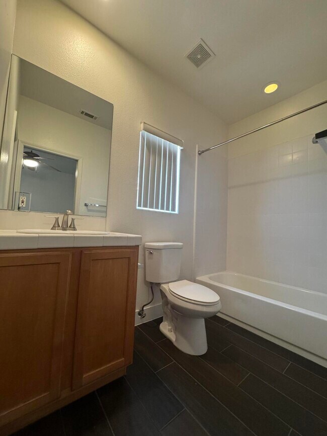 Building Photo - 74081 W Petunia Pl