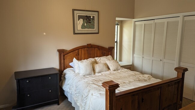 Building Photo - 100 Bay Point Dr