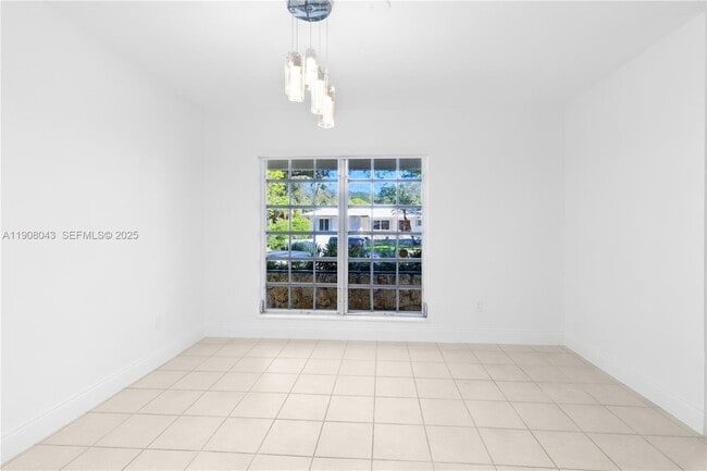 Building Photo - 16412 SW 74 CT