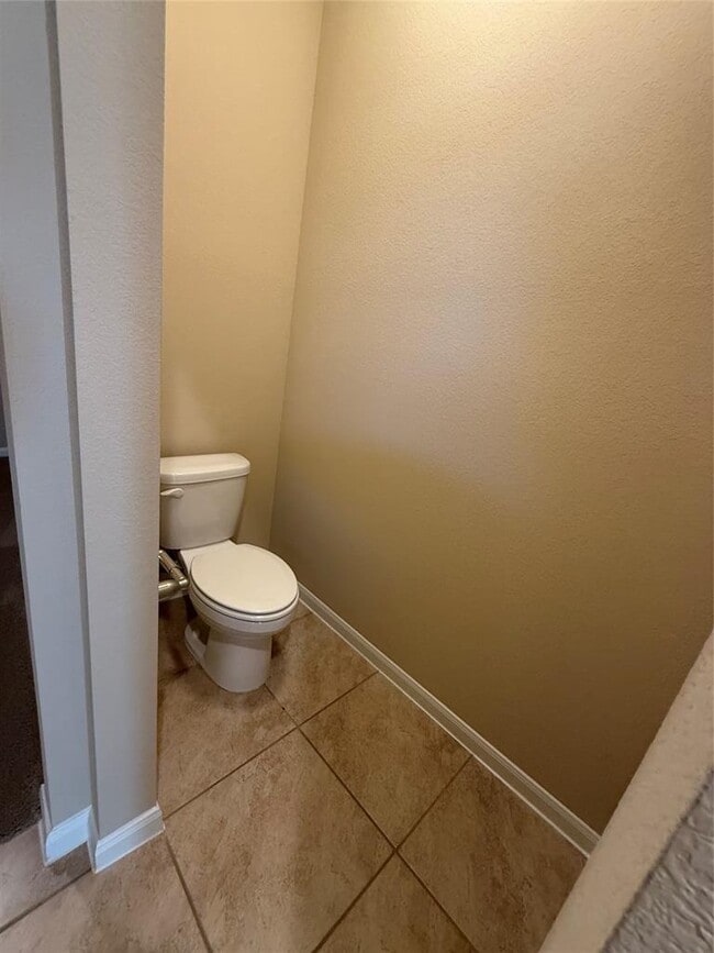 Building Photo - 6624 San Isidro Dr