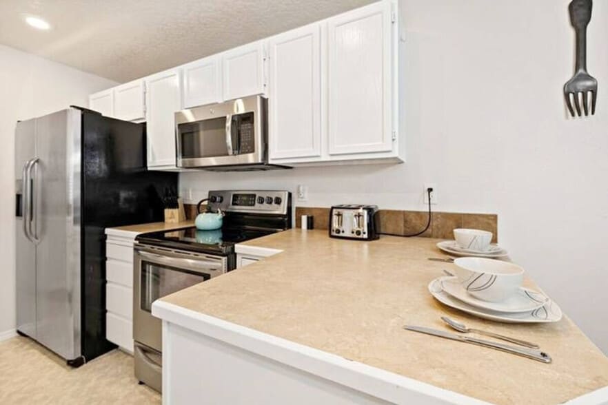 Building Photo - 623 Autumn Pl