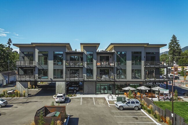 Building Photo - Modern Midtown Living | 2 Bed, 2 Bath Near...