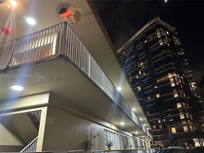 Building Photo - 26 Diplomat Pkwy