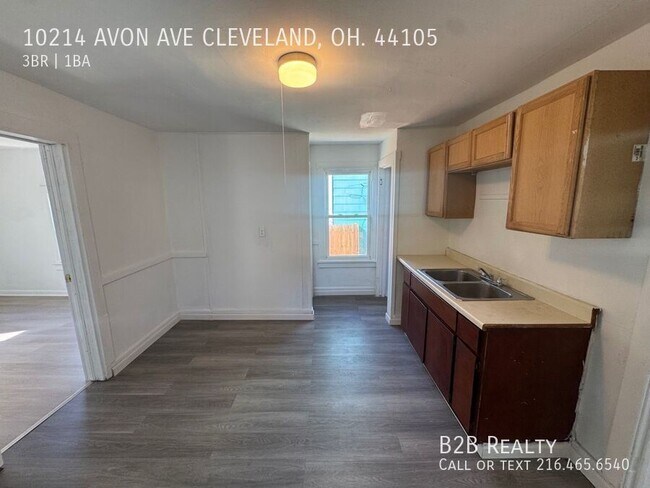 Building Photo - 10214 Avon Ave