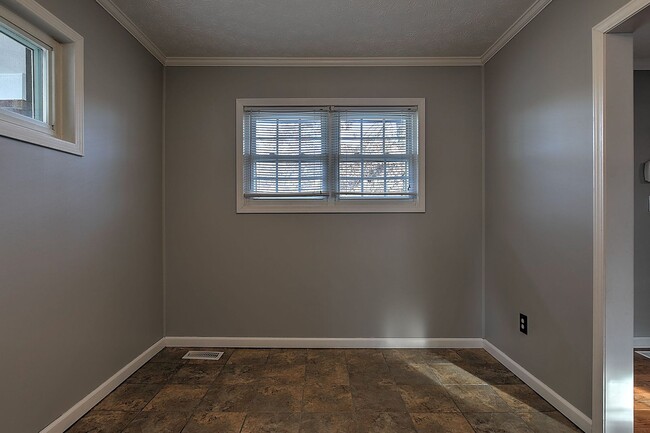 Building Photo - 4151 Cameron Rd