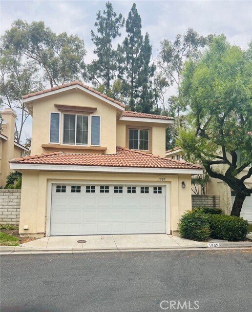 Building Photo - 1907 Palomino Dr