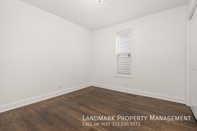 Building Photo - 3706 S Paulina St