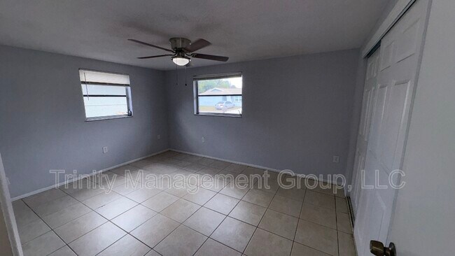 Building Photo - 8943 Windsong Ln