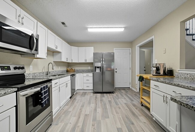 Building Photo - 3729 Peppercorn Way