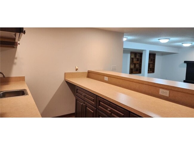 Building Photo - 6115 Colfax Ln S