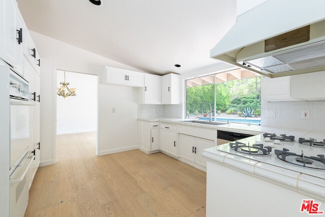 Building Photo - 20164 Santa Rita St