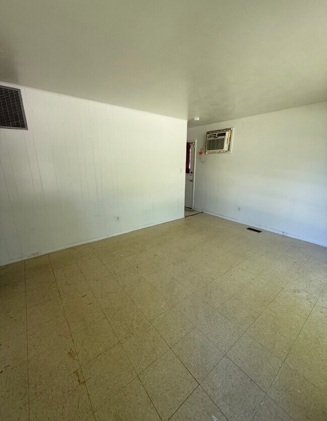 Building Photo - 64 Whippoorwill Dr