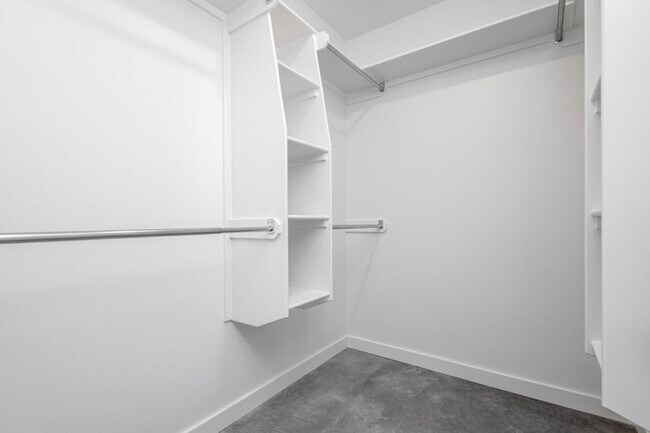 Building Photo - 106 Hemlock Ave