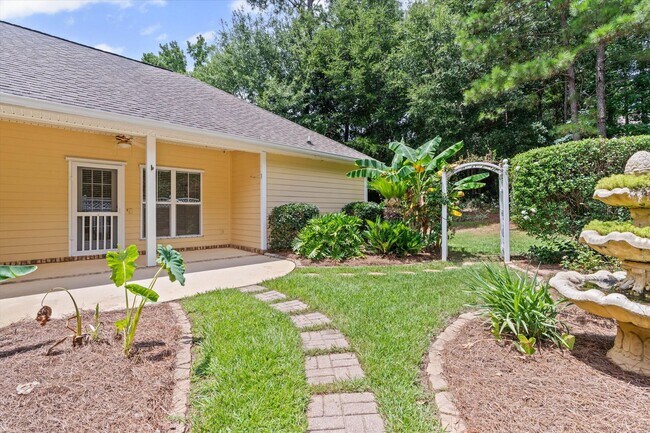 Building Photo - GREAT COMMUTE IN SPANISH FORT ESTATES
