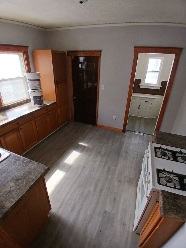 Building Photo - 1516 Price St