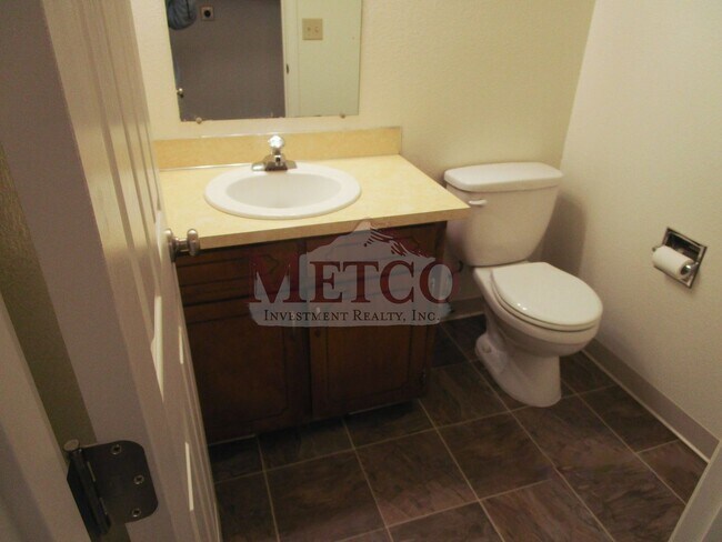 Building Photo - 21401