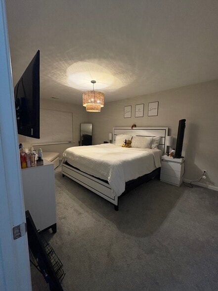 Master bedroom - 1215 Commerce Ave