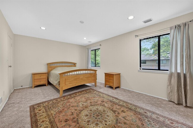 Building Photo - 36 Wimbledon Dr