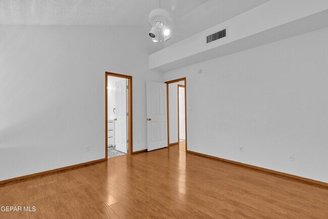 Building Photo - 7516 Plaza Taurina Dr