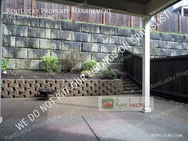 Building Photo - 24520 95th Pl S