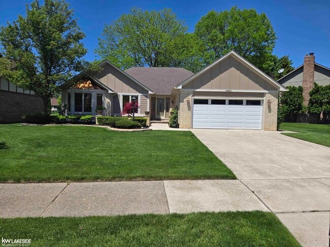 Primary Photo - 52843 Deerwood Dr