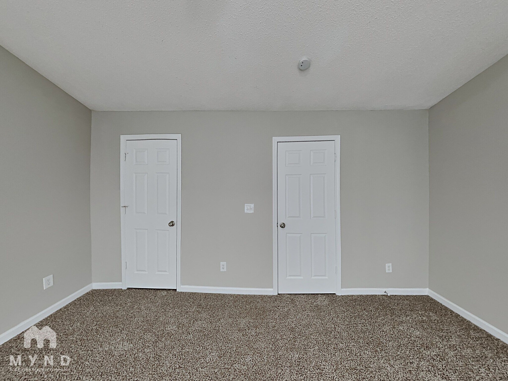 Building Photo - 6332 Hickory Ln Cir