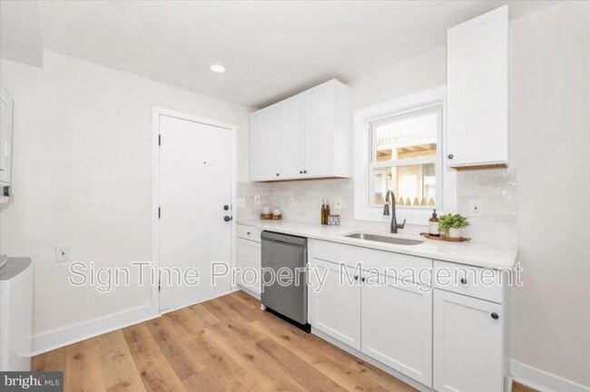 Building Photo - 138 E South St