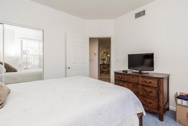 Building Photo - 501 Muirfield Ct
