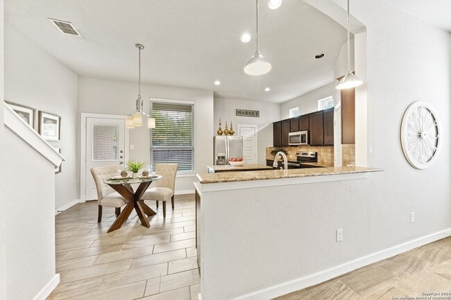 Building Photo - 7106 Faith Wy