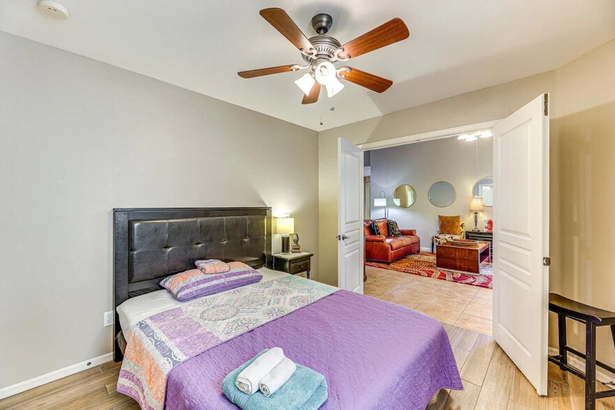 Building Photo - 1884 W CALIBERA Ct