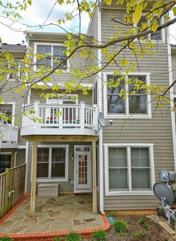 Building Photo - 2552 Brenton Point Dr