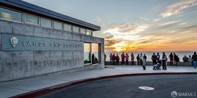 Building Photo - 120 21st Ave