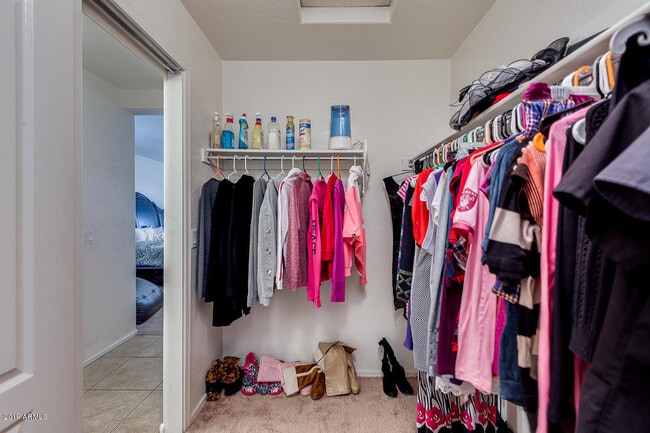 Building Photo - Charming 5 Bed 3 Bath Tolleson Home with Solar!!