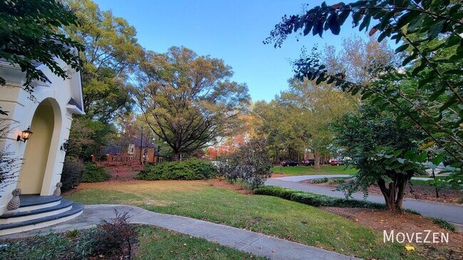 Building Photo - 5630 Colony Crossing Dr