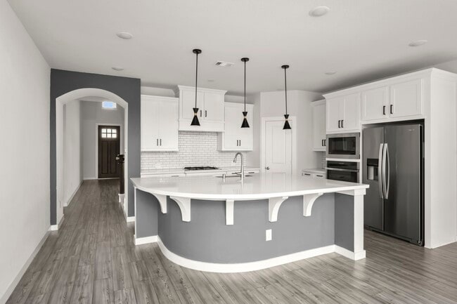 Building Photo - 16826 Beechwood Forest Way