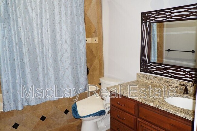 Building Photo - 2840 E Jade Pl