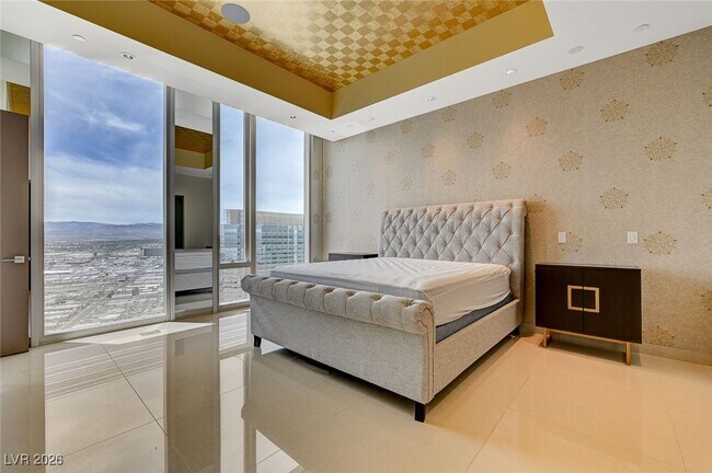 Building Photo - 3750 S Las Vegas Blvd