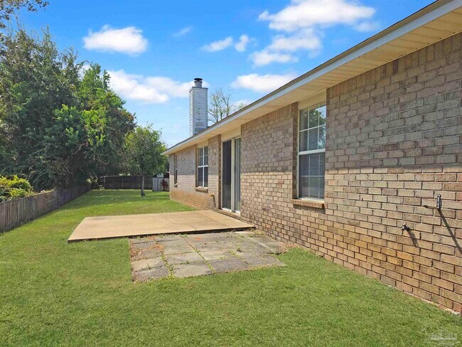 Building Photo - 1638 Dee's Rd
