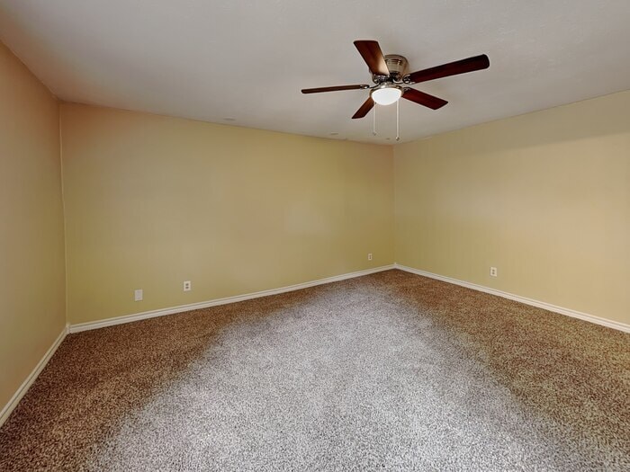 Building Photo - 1517 Camelia Dr