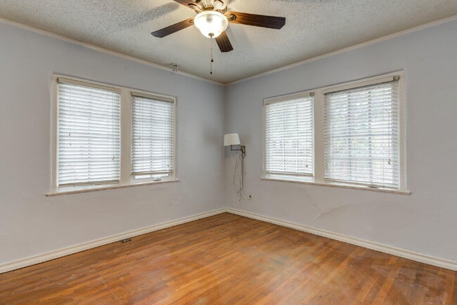 Building Photo - 2305 18th St