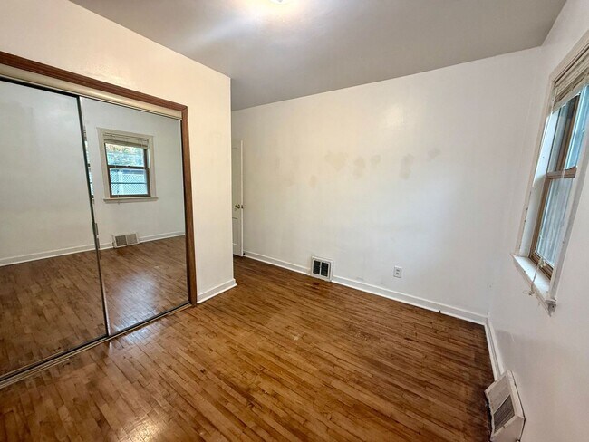 Building Photo - 3 Bed 1 Bath Single Family Home in Wausau