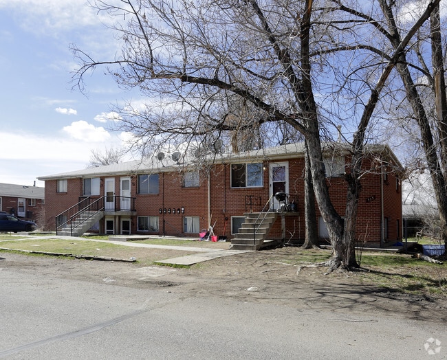 Primary Photo - Ames Street Apartments