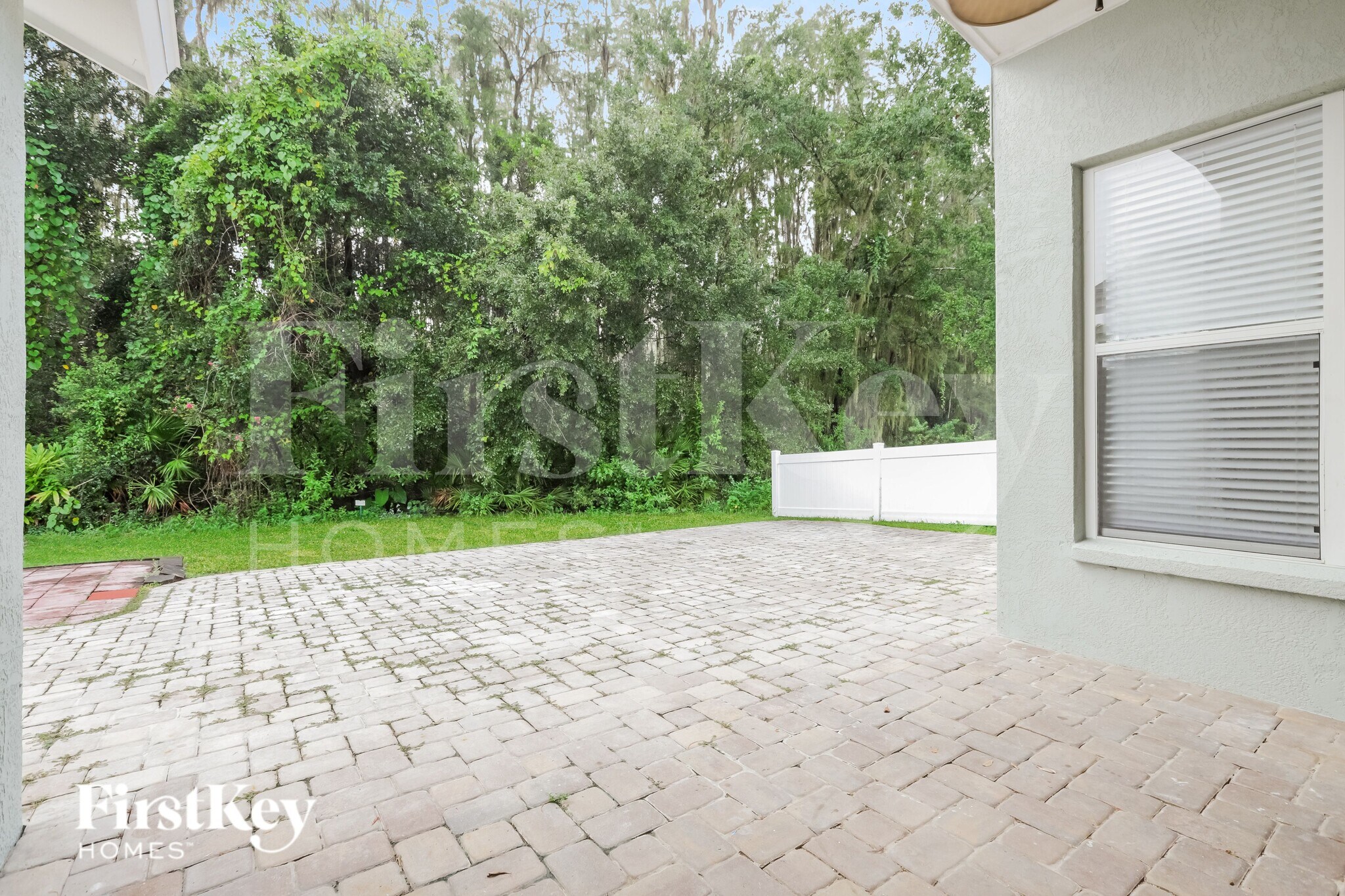 Building Photo - 30916 Burleigh Dr
