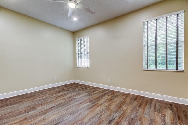 Building Photo - 6101 Lanshire Dr