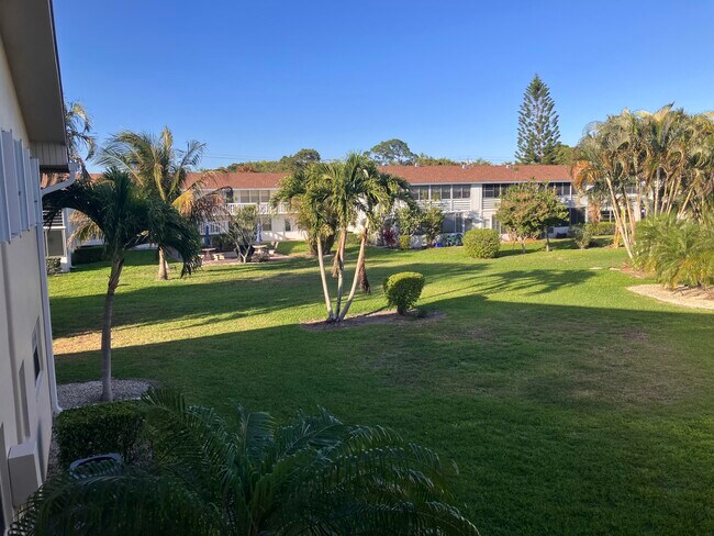 Building Photo - 259 Sheffield K