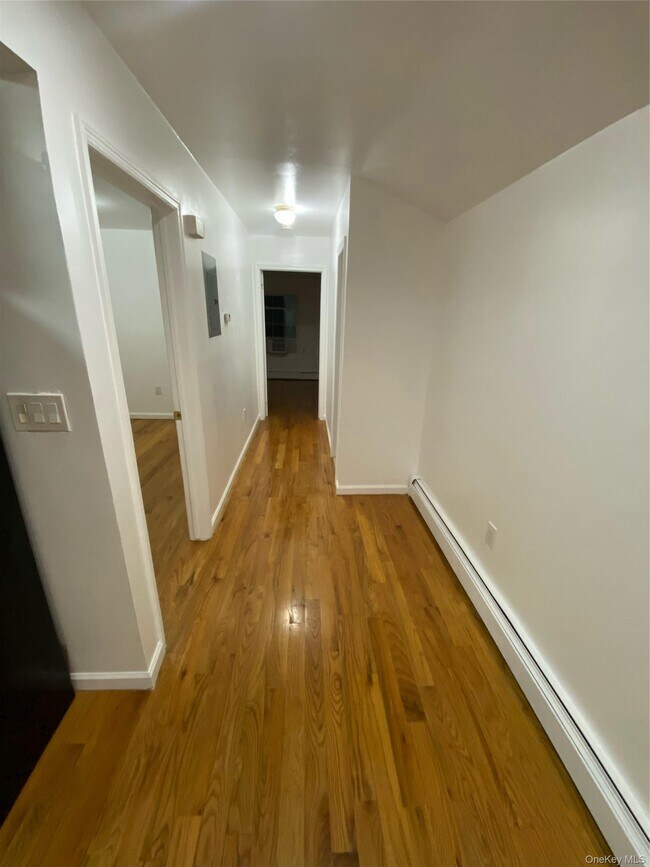 Building Photo - 122-07 142nd Pl