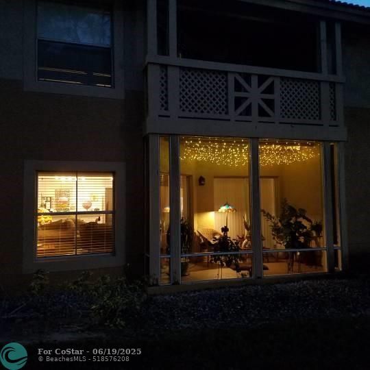 Building Photo - 4759 Via Palm Lakes