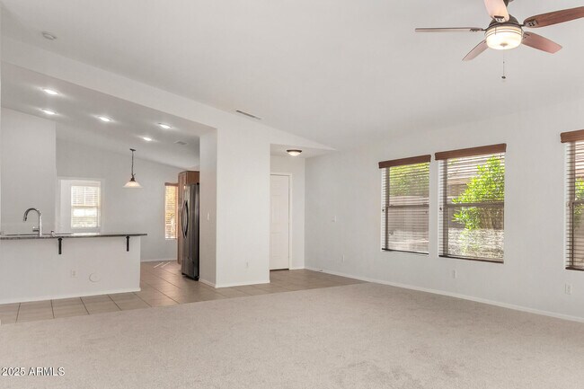 Building Photo - 12712 S 175th Dr