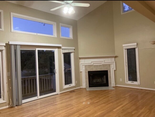 Building Photo - Emerald Isle Gated Community