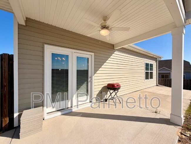 Building Photo - 456 Durwin Wy